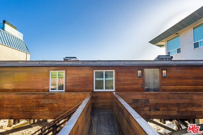 Building Photo - 43000 Pacific Coast Hwy