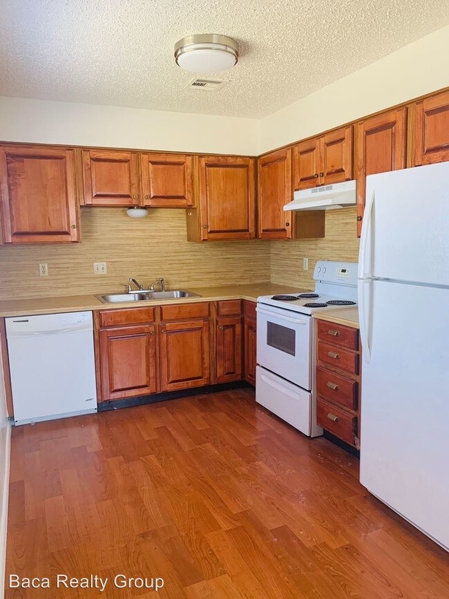 Building Photo - 312 Chalmette Dr