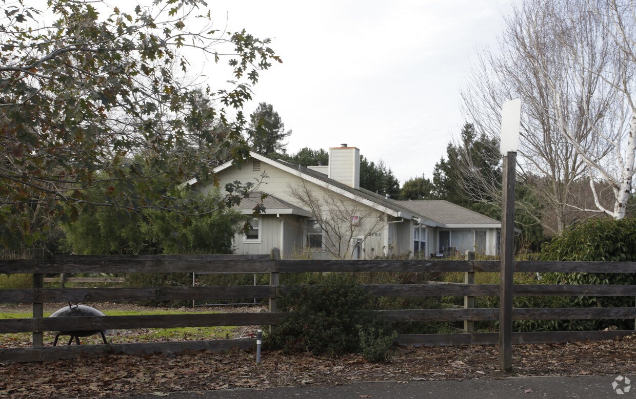 Building Photo - 5702 Hatchery Ct