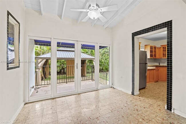 Building Photo - 3 br, 3 bath House - 410 Minorca Ave