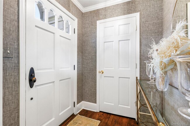 Building Photo - 15 Overlook Pl