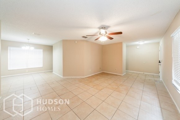 Foto del edificio - 1175 Angela Ridge Ct