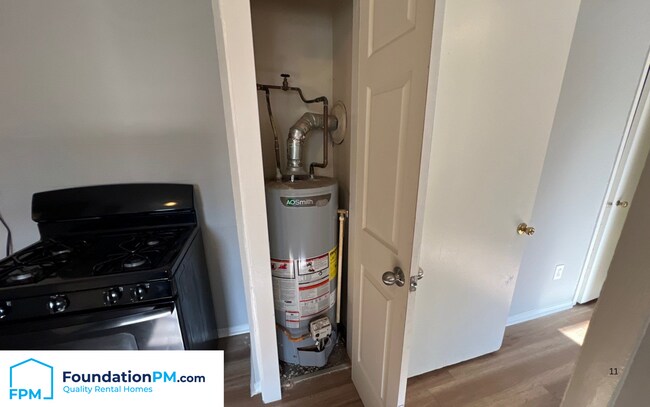 Foto del edificio - 1912 Hubert Ave