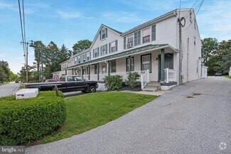 Building Photo - 20 S Village Ave
