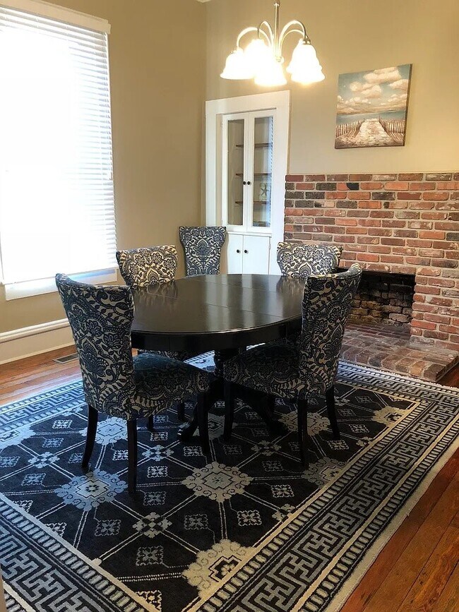 Foto del edificio - 209 E Monroe St