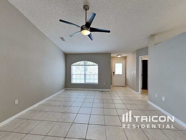 Foto del edificio - 8421 Bay Dr