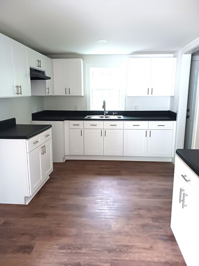 Building Photo - Two bedroom house in Lancaster SC availabl...