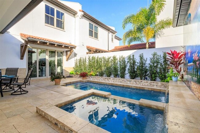 Building Photo - 8883 Lakeshore Pointe Dr
