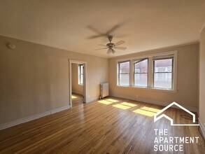 Building Photo - 2350 W Touhy Ave