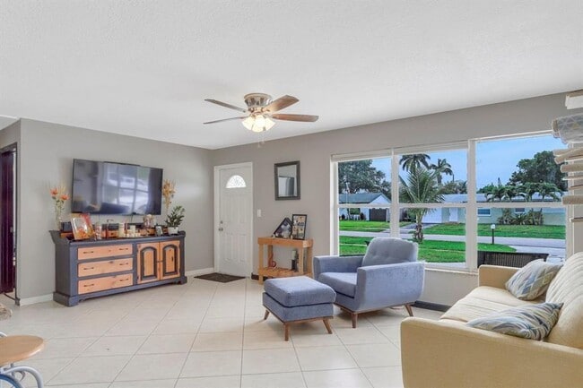 Building Photo - 309 Riverdale Rd