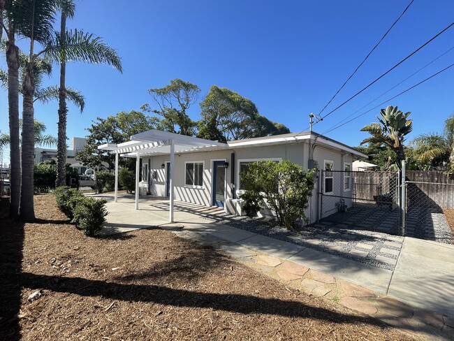 Dúplex - 324 S Freeman St