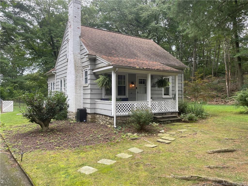 Primary Photo - 32 Horseshoe Rd