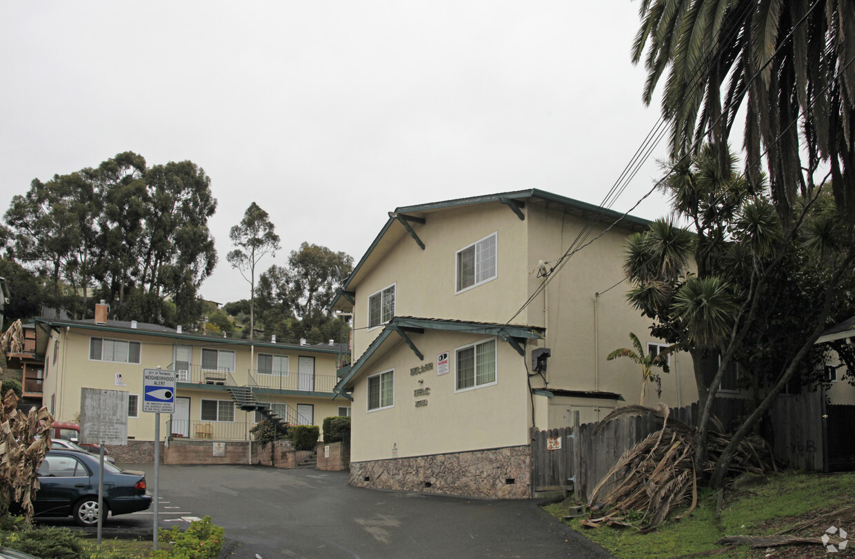 Primary Photo - Del Mar Apartments