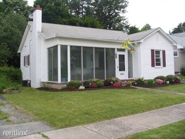 Primary Photo - 2 br, 1.5 bath House - 58 Redfern Dr