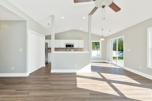 Foto del edificio - 4008 Scarlet Oak Ct