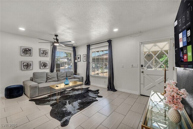 Foto del edificio - 1334 Dorothy Ave