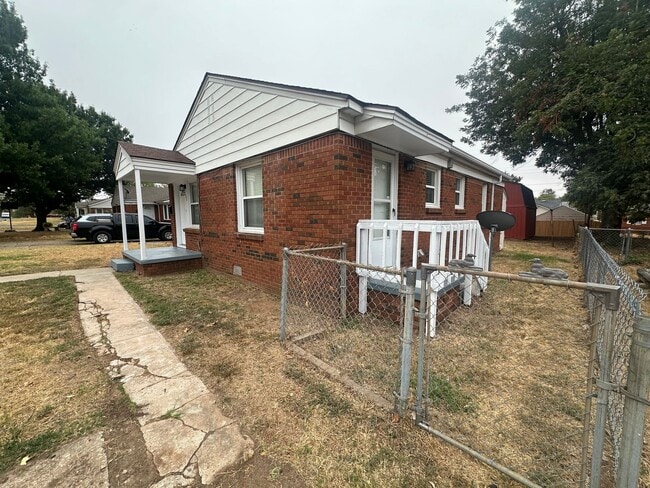 Building Photo - 332 Babb Dr