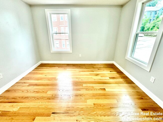 Foto del edificio - 190 Hillside St