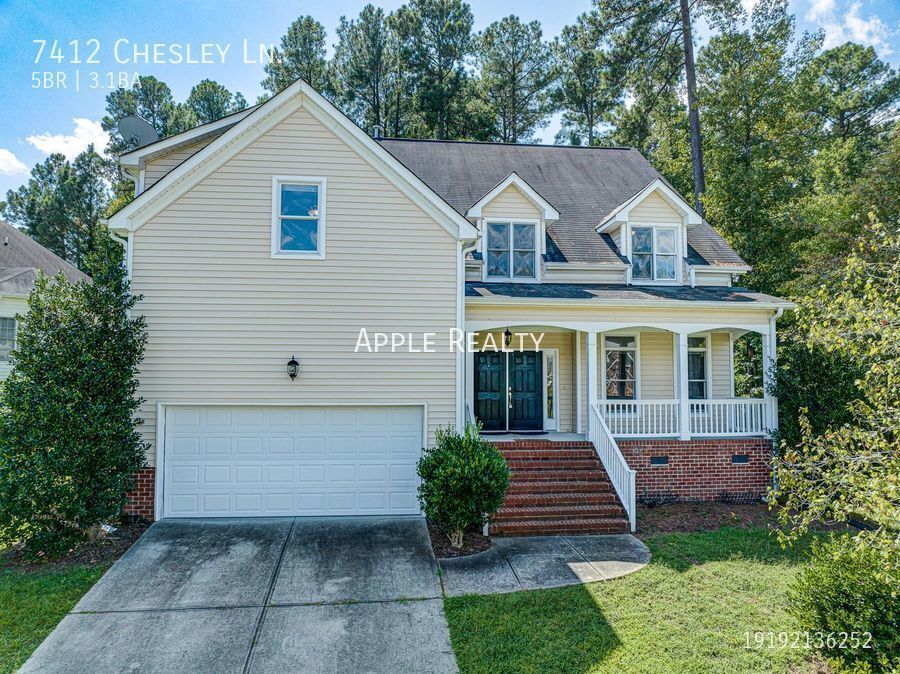 Primary Photo - 5 Bedroom 3.5 Bath home in the Fairfield S...