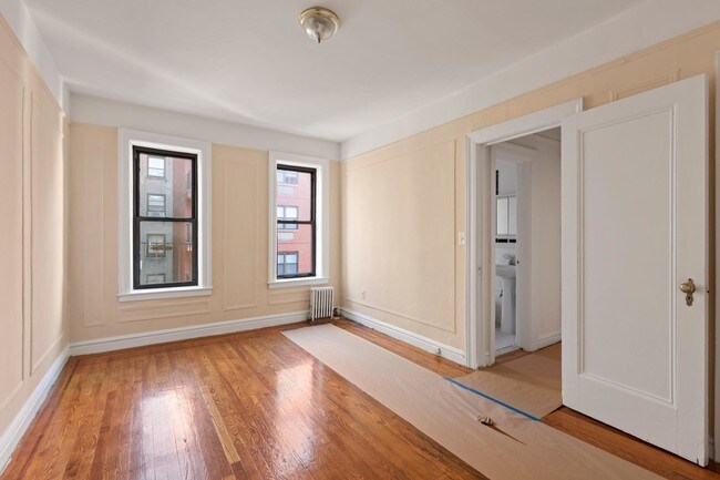 Foto del edificio - 4861 Broadway