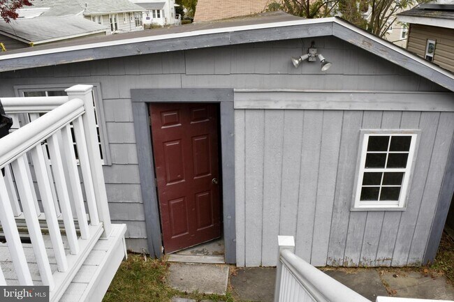 Building Photo - 1316 Birch Ave