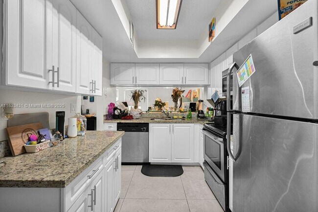Foto del edificio - 7887 NW 7th Ct