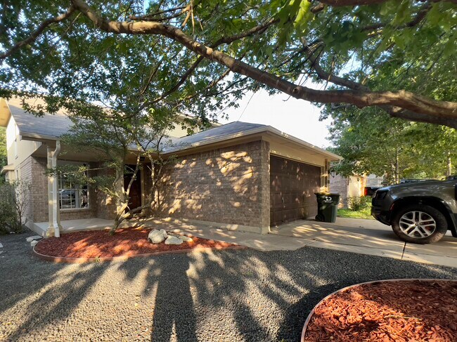 Building Photo - 7701 Peabody Dr