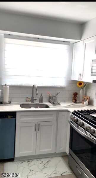 Foto del edificio - 131 Country Club Dr