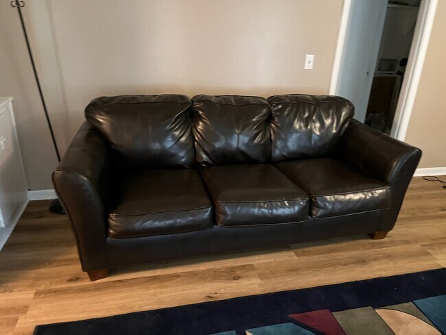 Foto del edificio - 1002 E University Dr