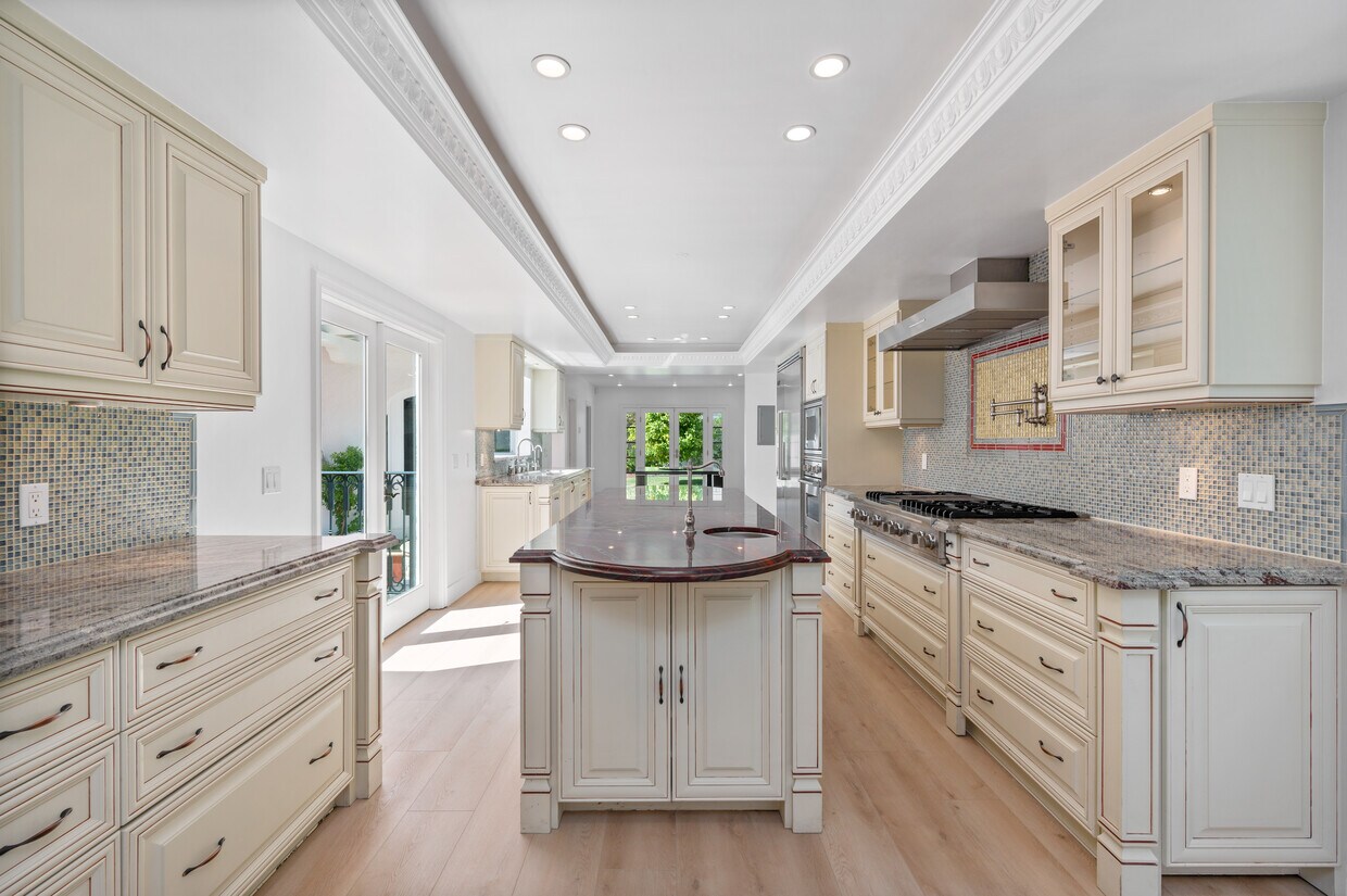 Foto principal - 519 N Beverly Dr