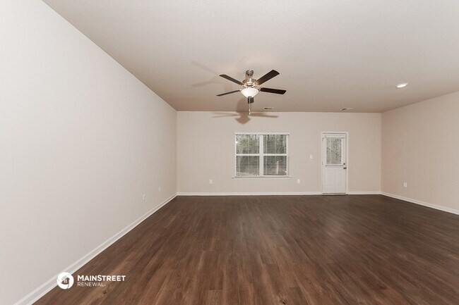Foto del edificio - 540 Clover Cir