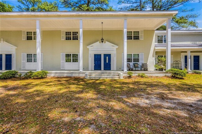 Building Photo - 2326 Barrington Cir