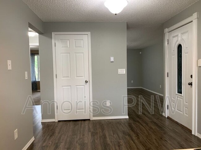 Foto del edificio - 9315 S Ash St