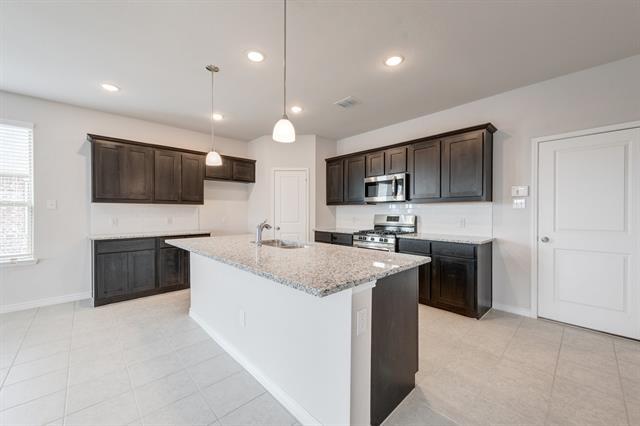 Foto del edificio - 2912 Rose Heath Ln