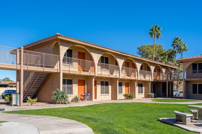 Tides on University Apartments - 2240 W University Dr Mesa, AZ ...