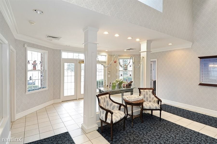 Foto principal - 4525 N Arlington Ave