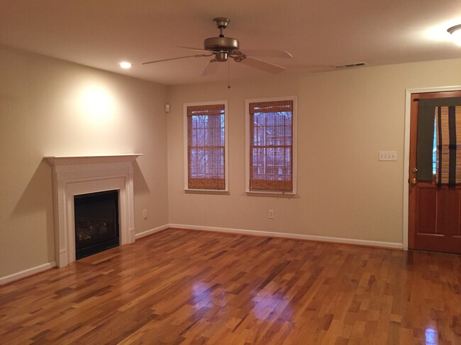 Foto del edificio - 685 Garibaldi St SW