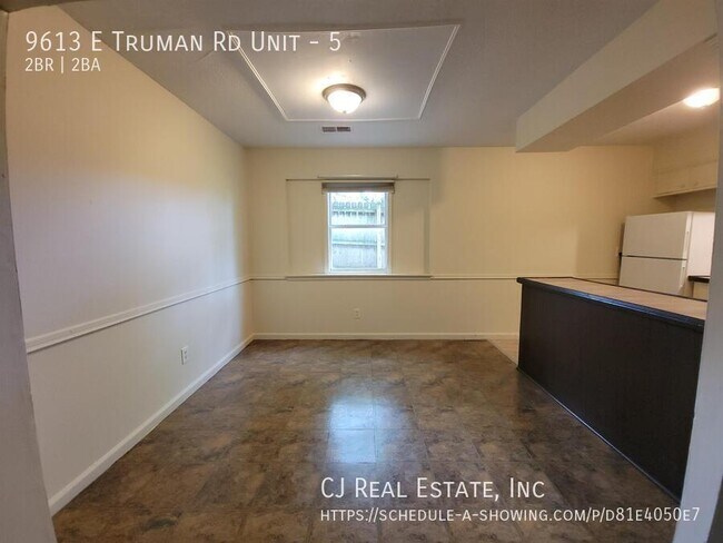 Foto del edificio - 9613 E Truman Rd