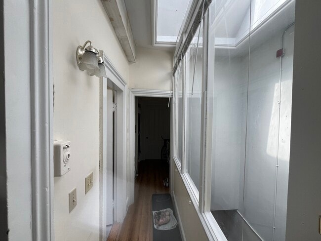 Building Photo - 130 Newbury St