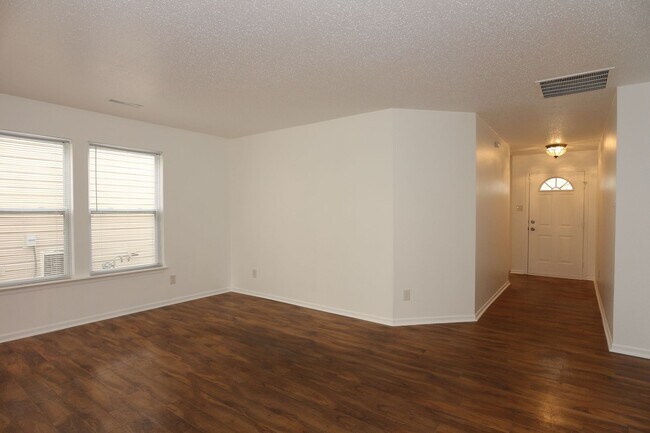 Foto del edificio - 7937 Cork Bend Ln
