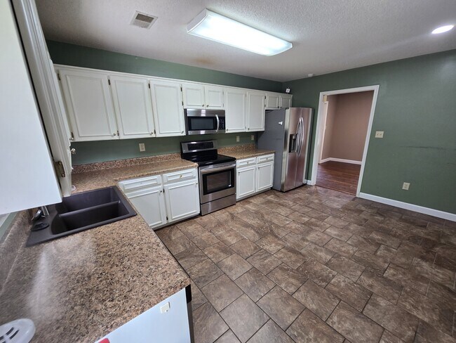Foto del edificio - 103 Thames Ct