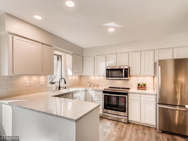 Foto principal - 3 br, 3 bath House - 5902 View Ln
