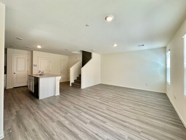 Building Photo - 4617 Honey Hls Ave