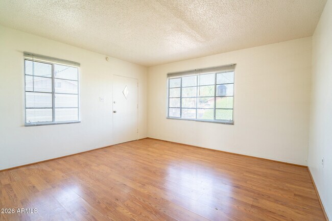 Foto del edificio - 1134 S Roosevelt St