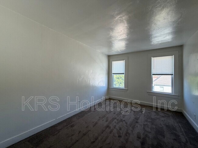 Foto del edificio - 325 W 31st St