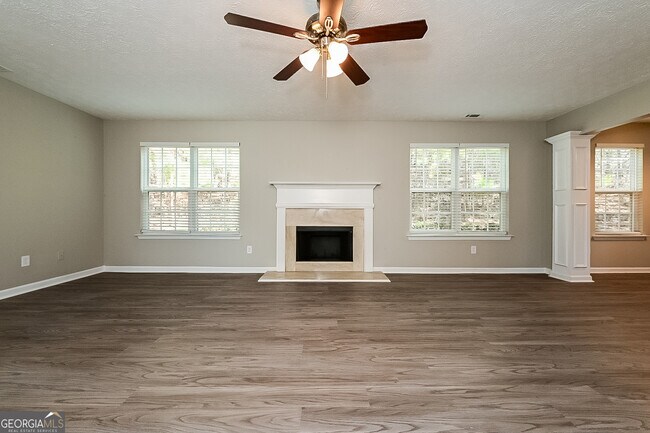 Building Photo - 525 McCain Creek Trail