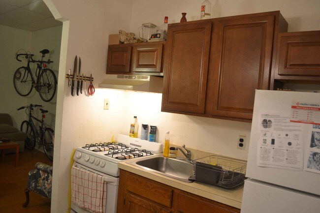 Foto del edificio - 4217 Baltimore Ave