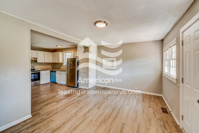 Foto del edificio - 413 Roebuck Dr