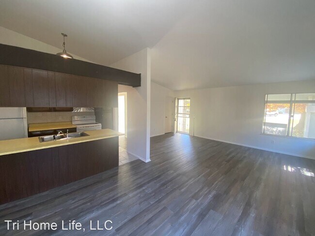 Foto del edificio - 3 br, 2 bath House - 8772 Chase Dr #52