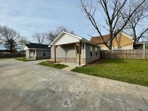 Building Photo - 2115 N 13th St